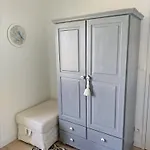 Vakantiehuis L'etude, A *