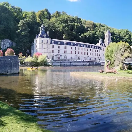 L'etude, A * La Coquille