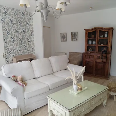 L'etude, A * La Coquille