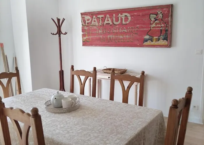 L'etude, A *